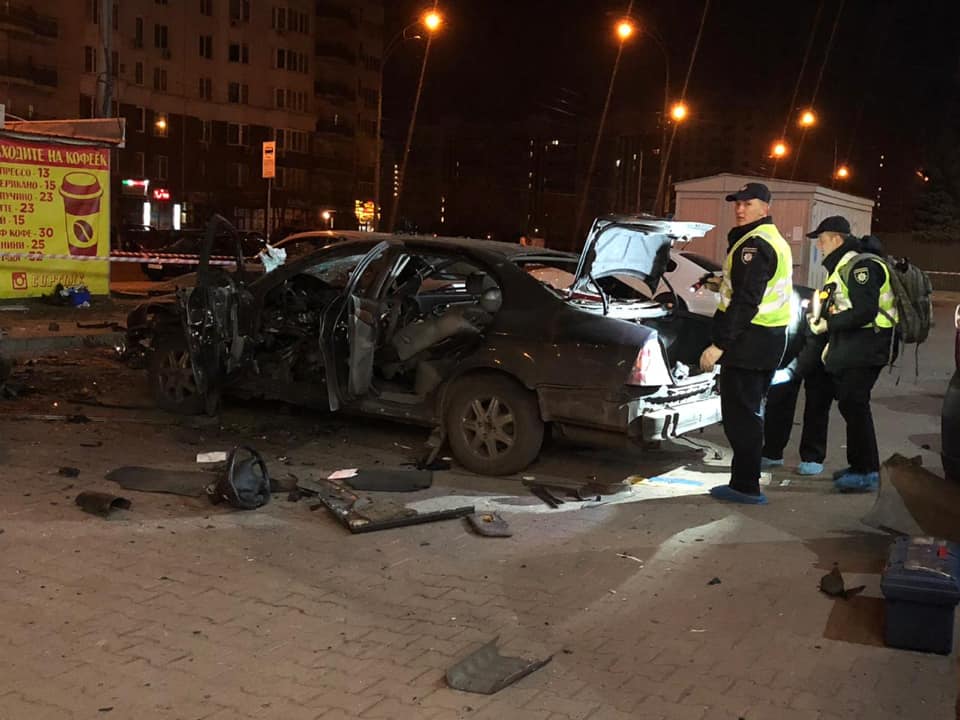 взрыв авто