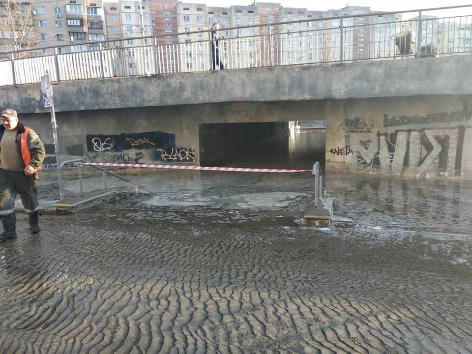 Героев Днепра, затопило