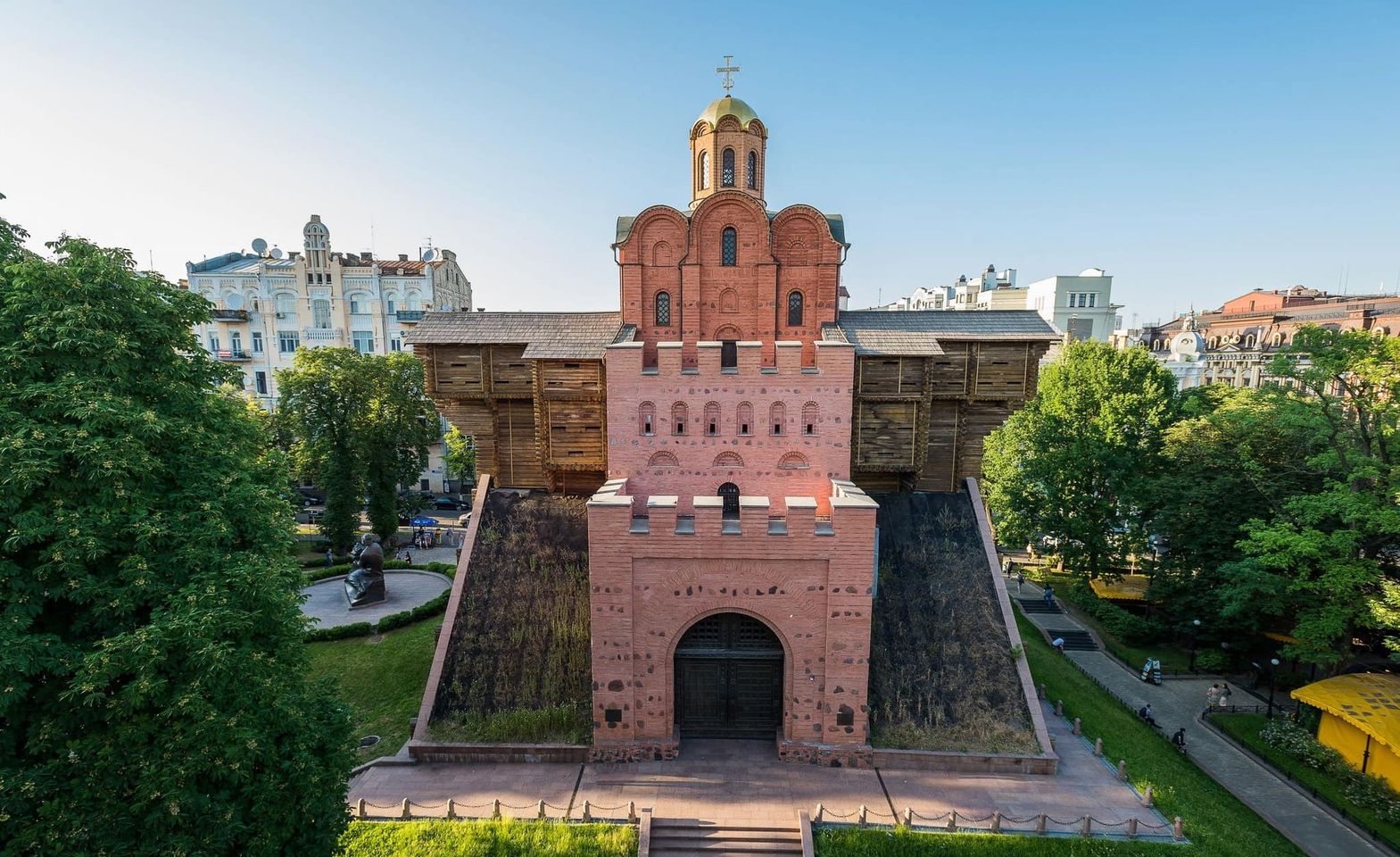 Золоті ворота